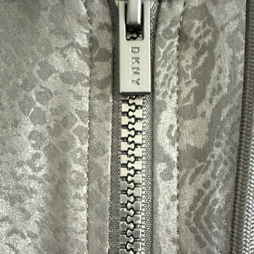 DKNY Sport Black Hooded Zip Jacket – Size Medium - Picture 3 of 6